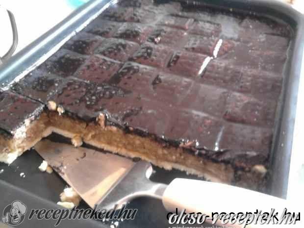 Almás kekszes süti kép
