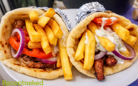Görög gyros házi pitában