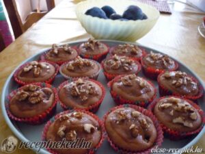 Szilvás-diós muffin